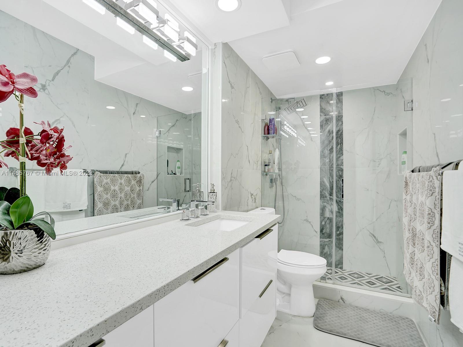 SOVEREIGNS CONDO - Residential Lease