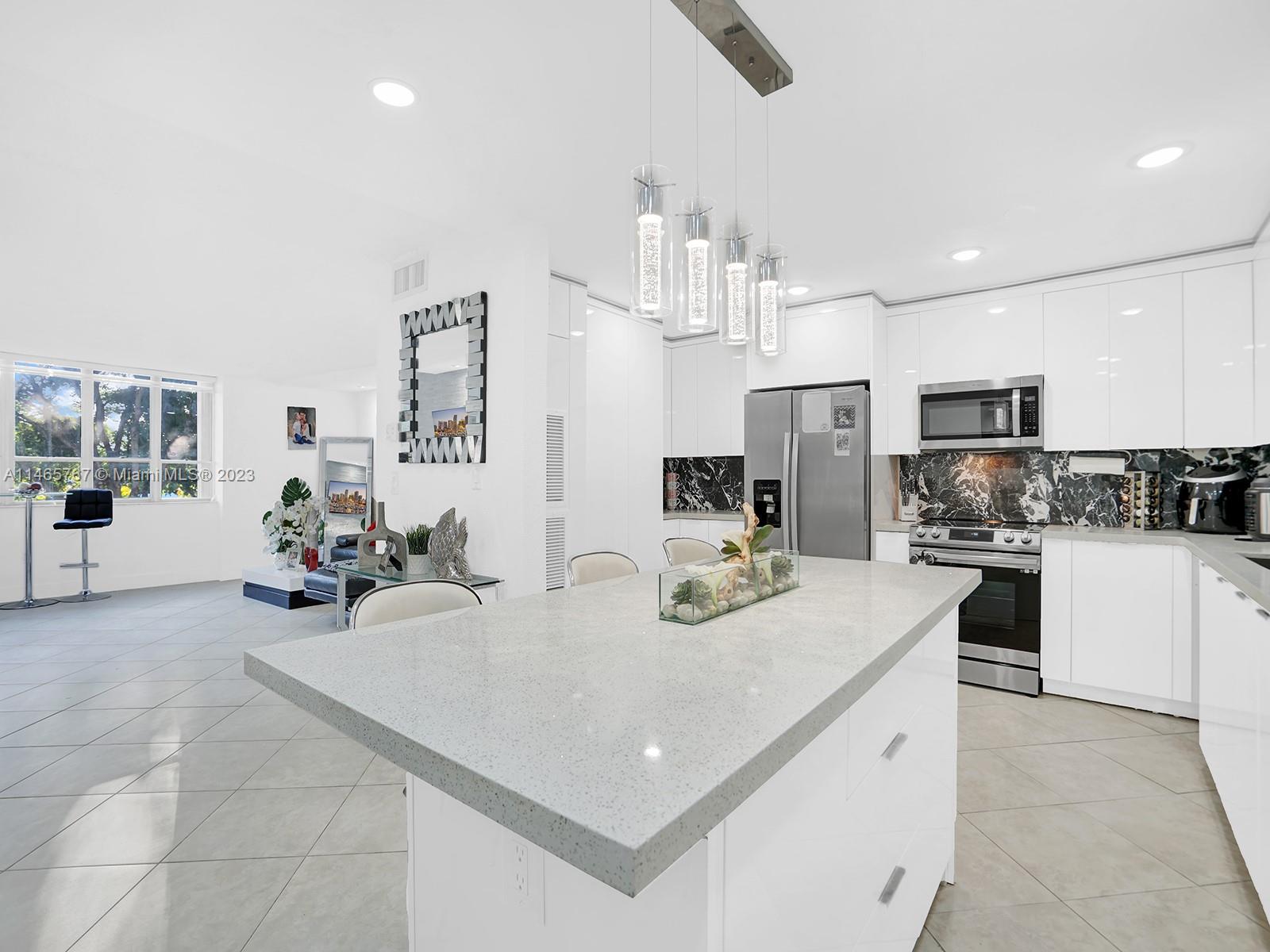 SOVEREIGNS CONDO - Residential Lease