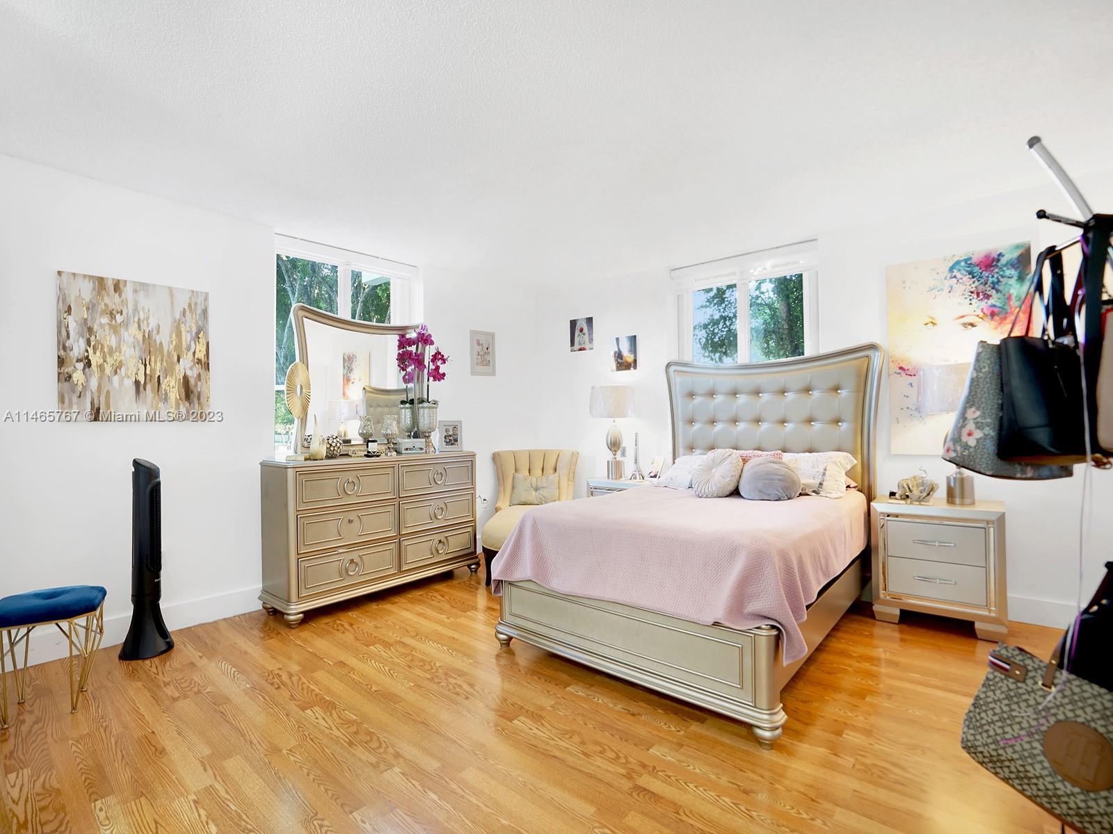 SOVEREIGNS CONDO - Residential Lease