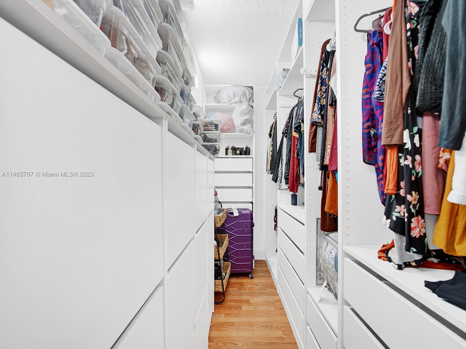 SOVEREIGNS CONDO - Residential Lease