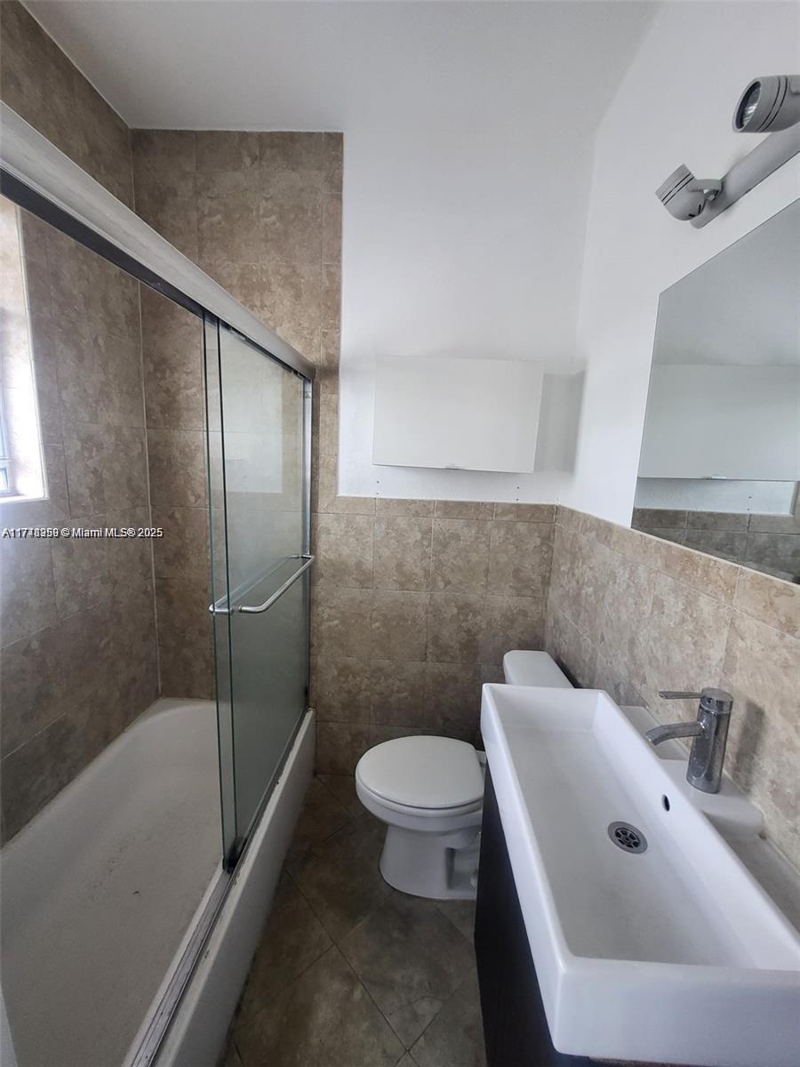 MONTERREY CONDO - Residential