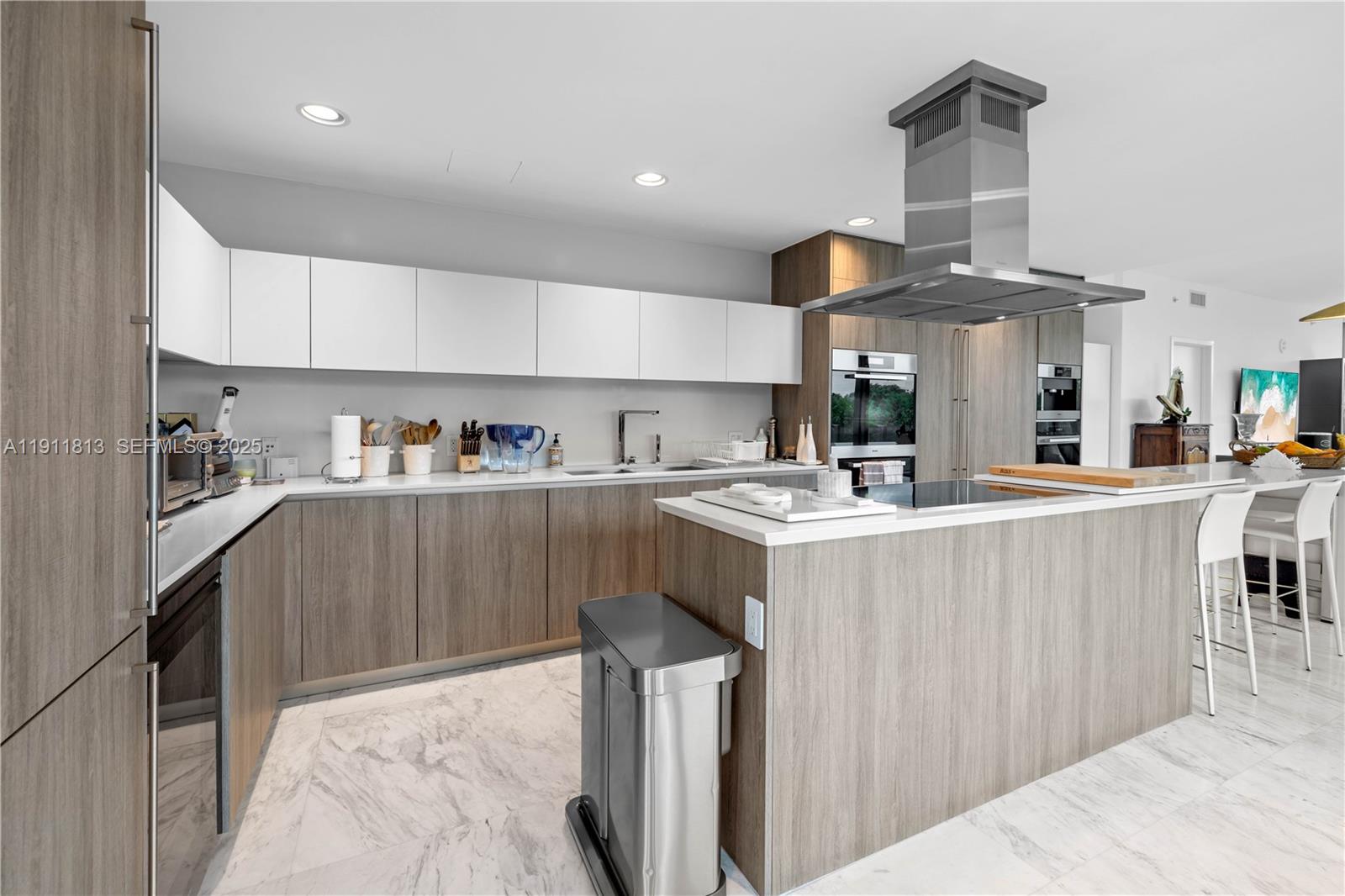 OCEANA KEY BISCAYNE CONDO - Residential