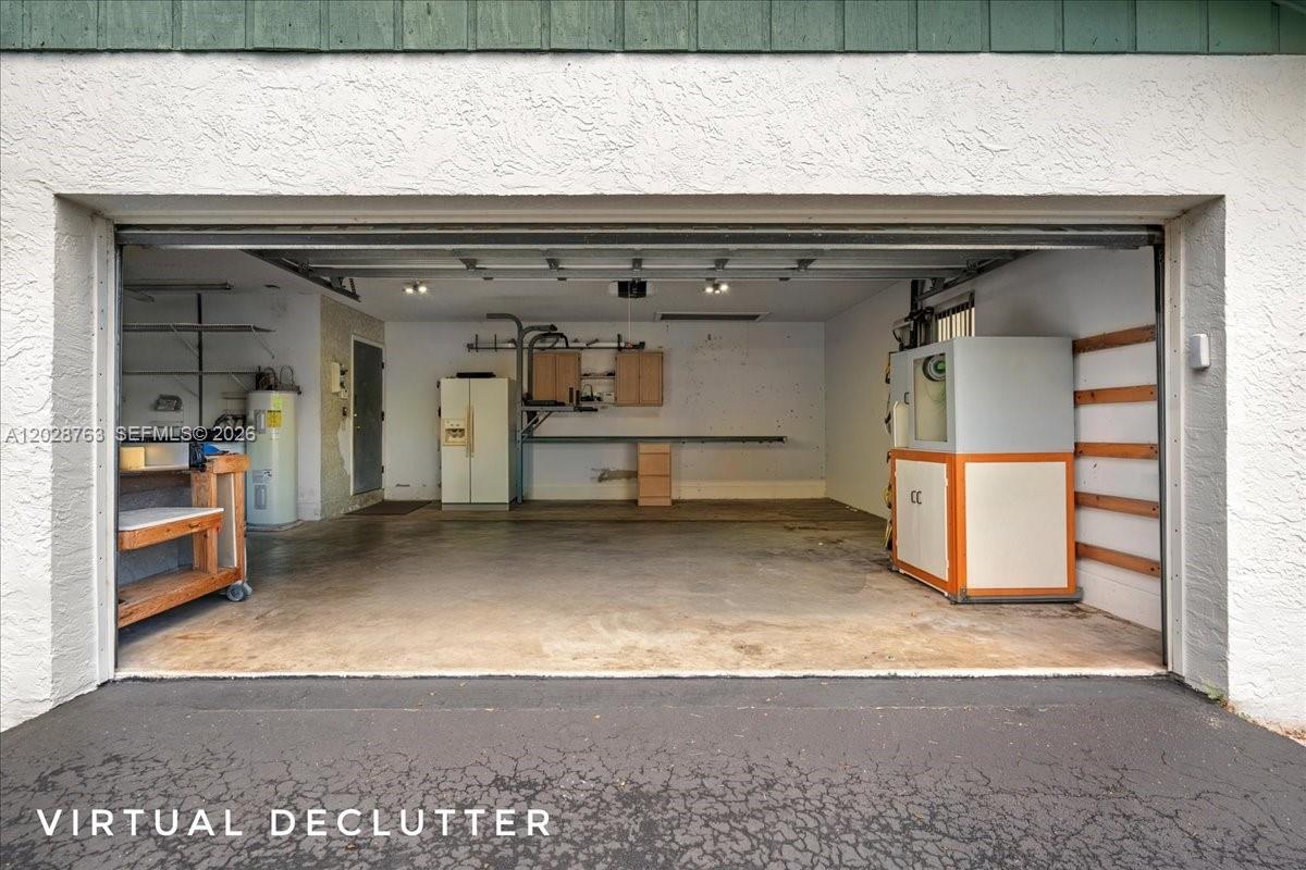 WESTBURY ESTATES - Residential