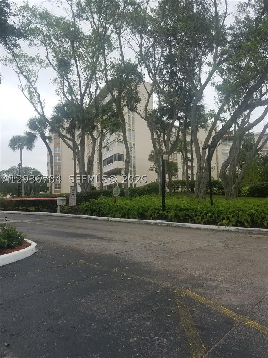 ENVIRON I CONDO 9 - Residential