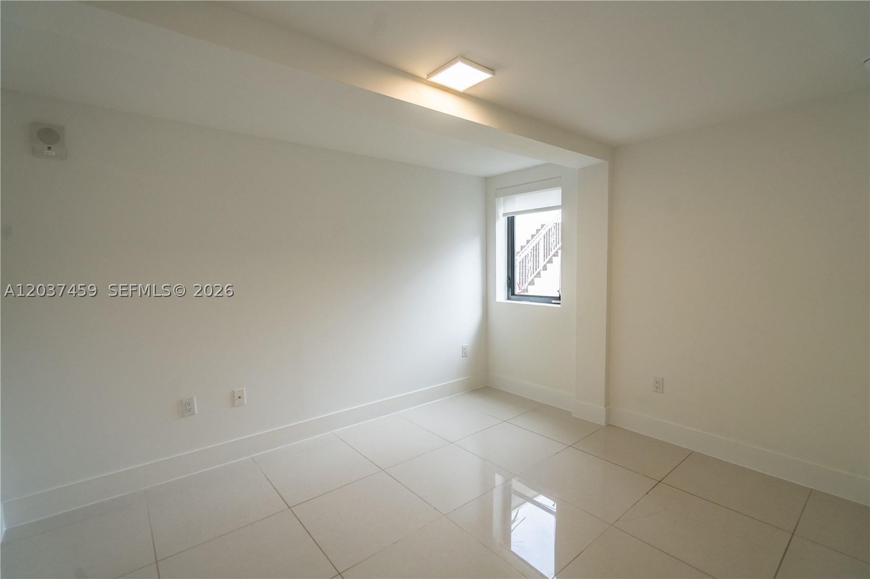 ISLE OF NORMANDY - Residential Lease