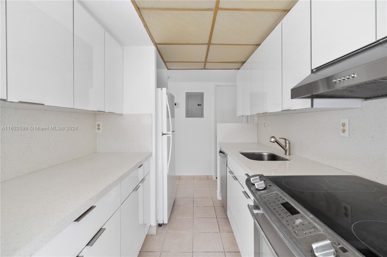 SOUTH WINDS CONDO WEST - Residential Lease