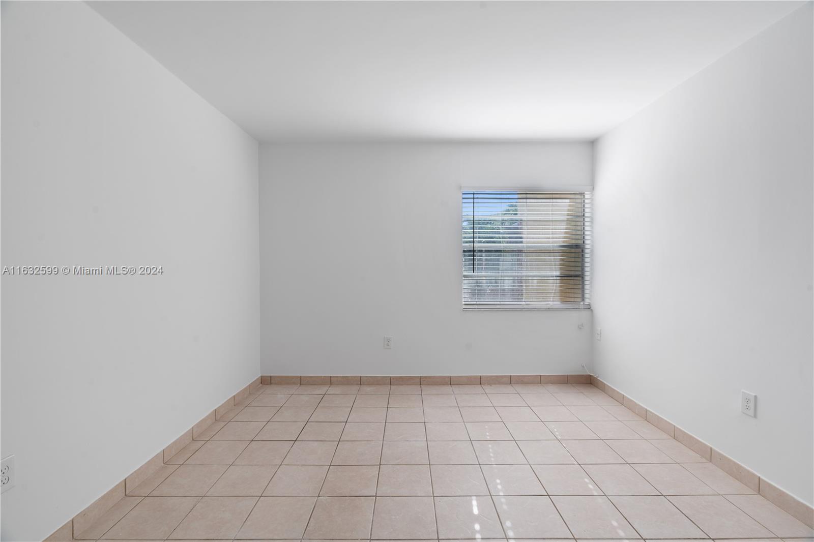 SOUTH WINDS CONDO WEST - Residential Lease