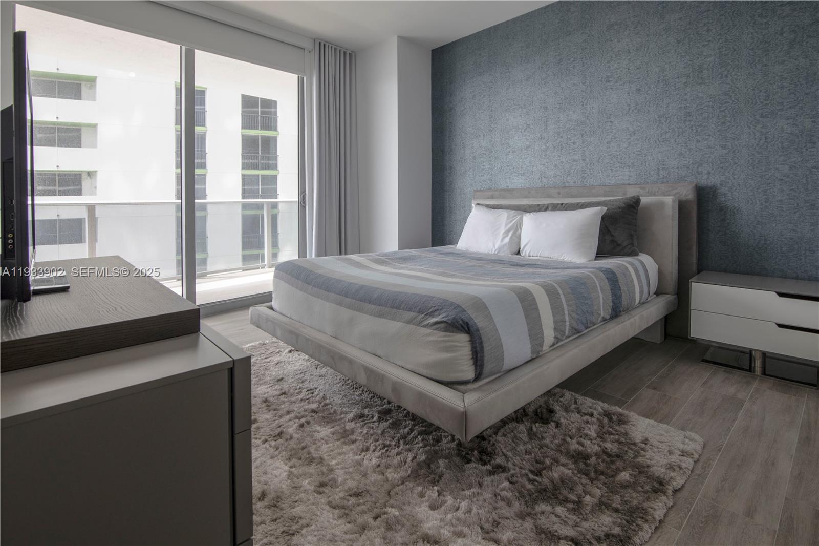 *ARIA ON THE BAY CONDO - Residential Lease