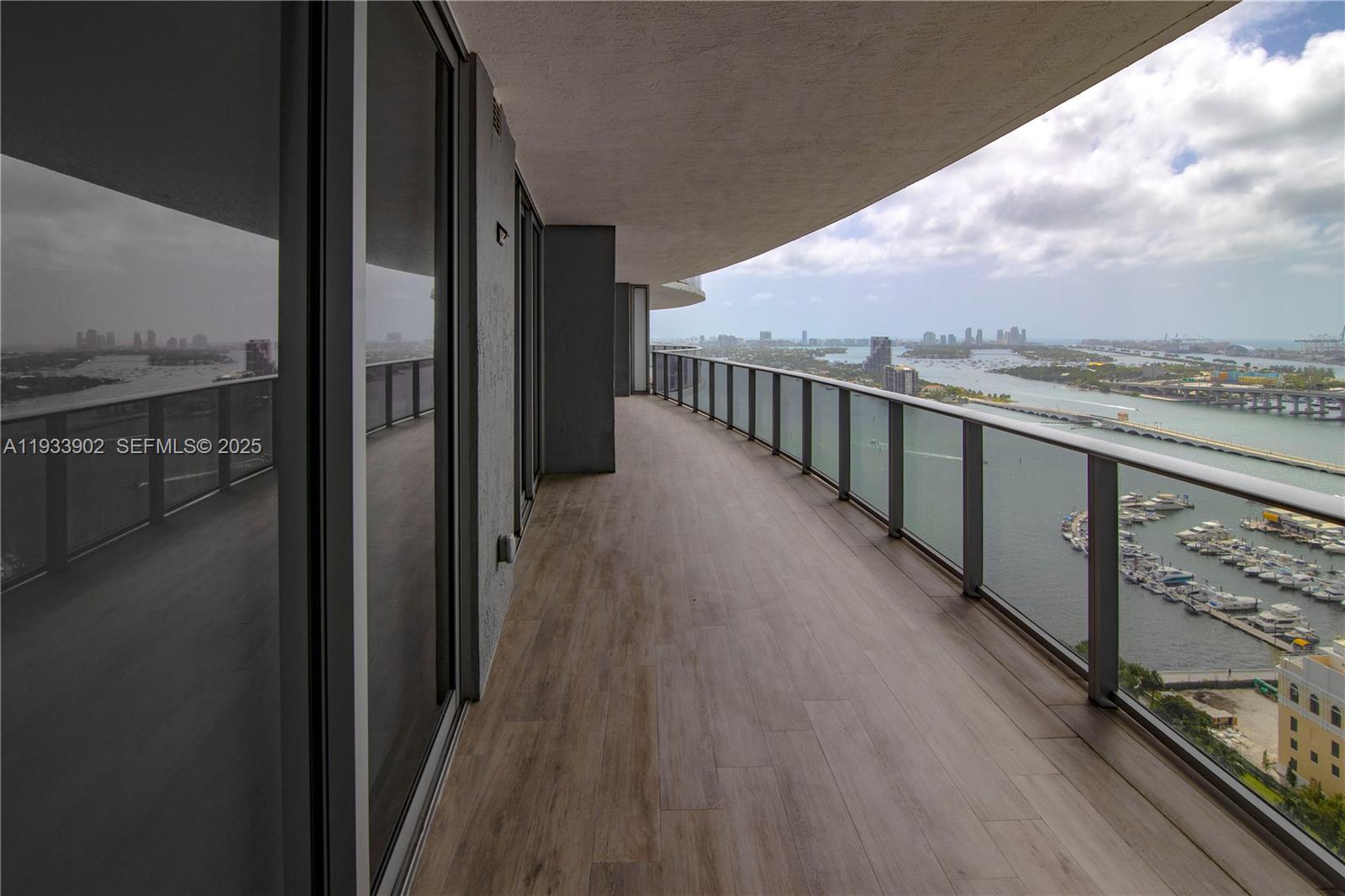 *ARIA ON THE BAY CONDO - Residential Lease