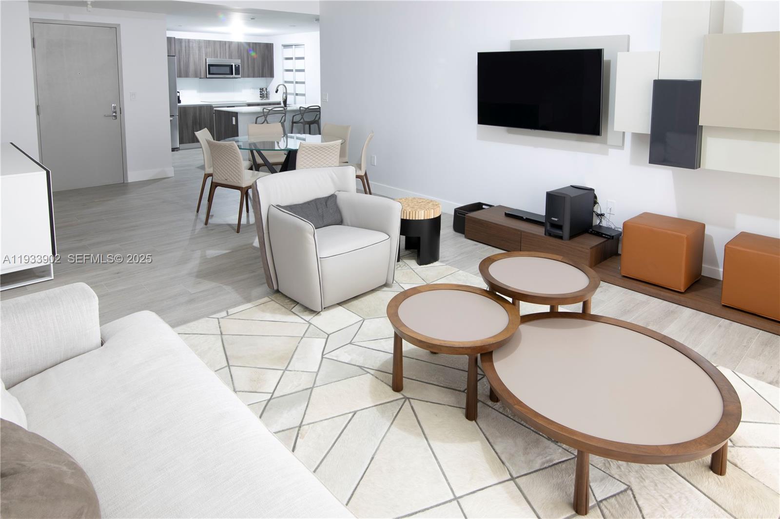 *ARIA ON THE BAY CONDO - Residential Lease