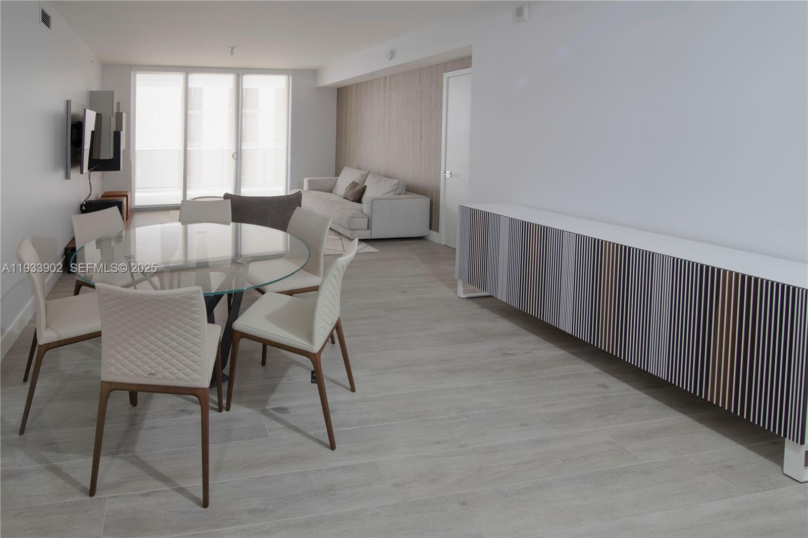 *ARIA ON THE BAY CONDO - Residential Lease