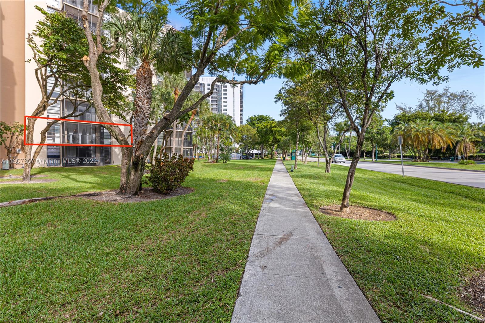 BRAVURA I CONDO - Residential Lease