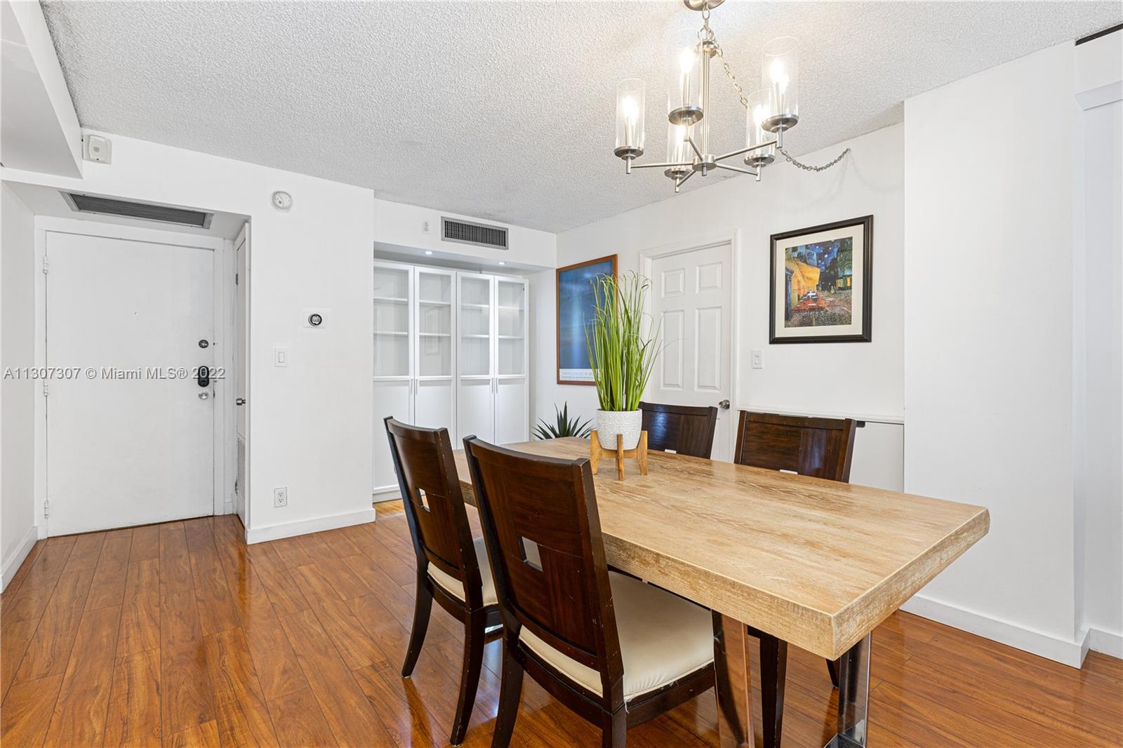 BRAVURA I CONDO - Residential Lease