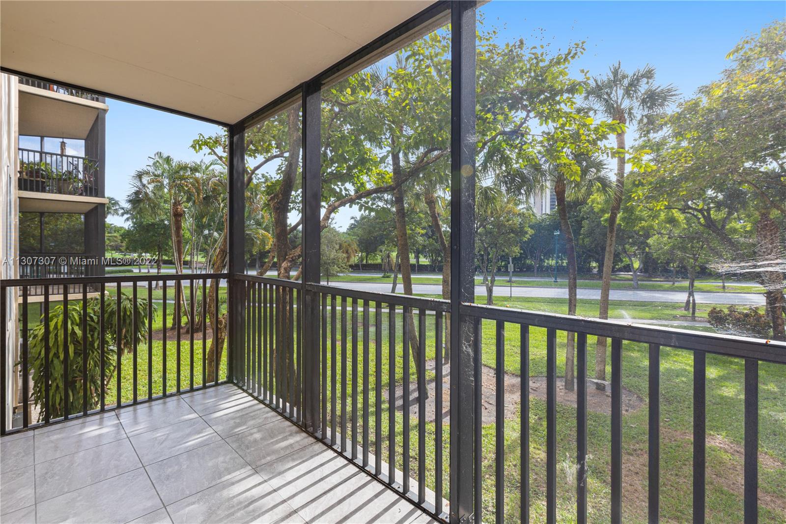 BRAVURA I CONDO - Residential Lease