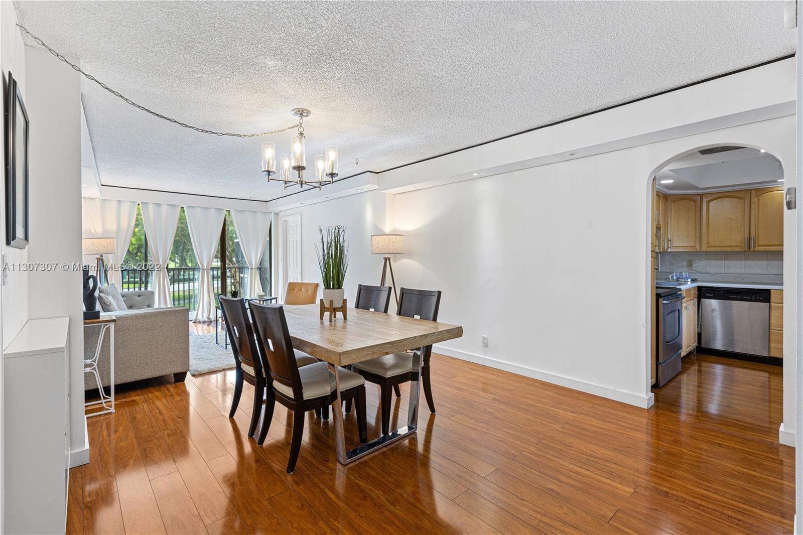 BRAVURA I CONDO - Residential Lease