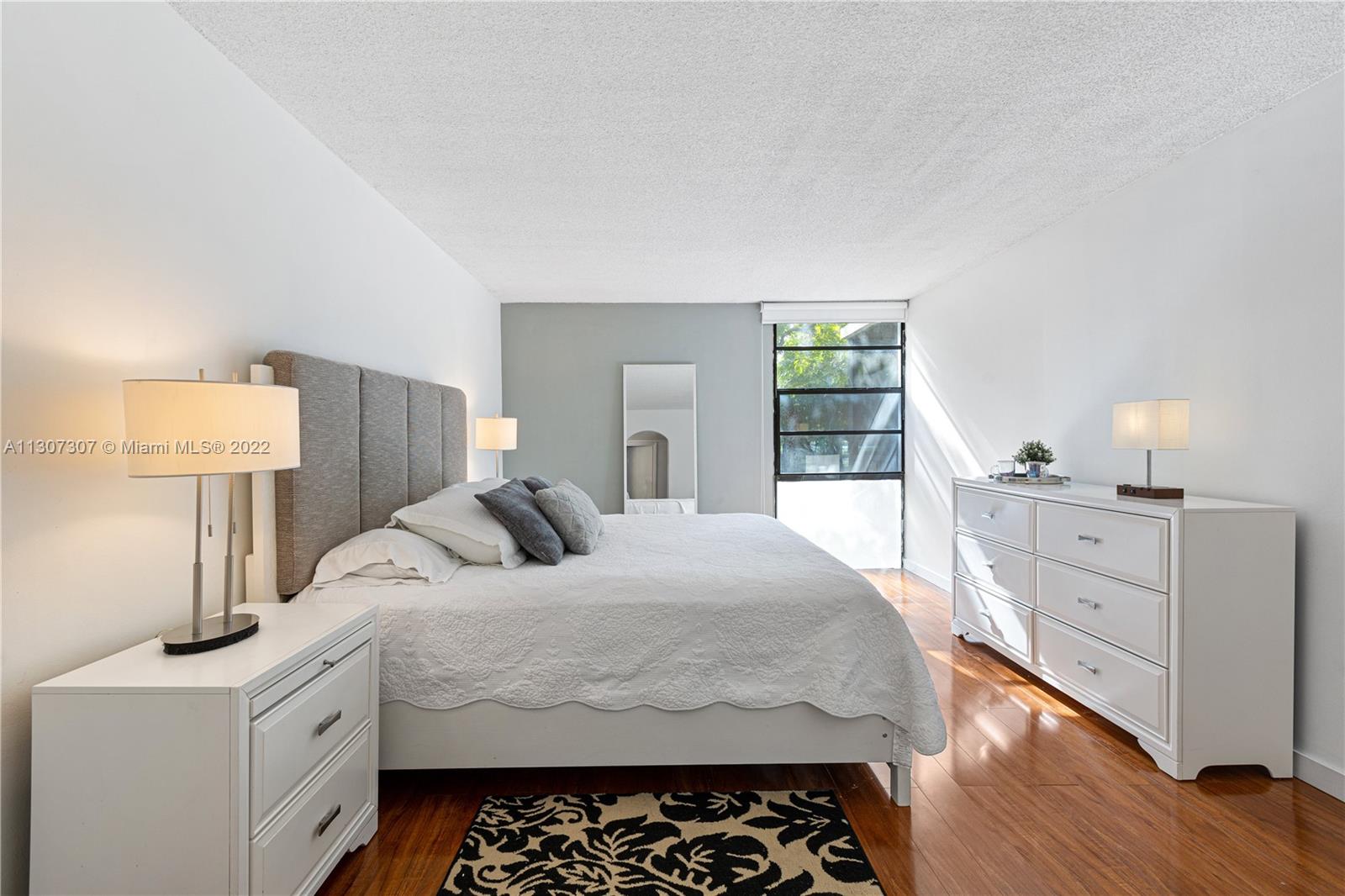 BRAVURA I CONDO - Residential Lease