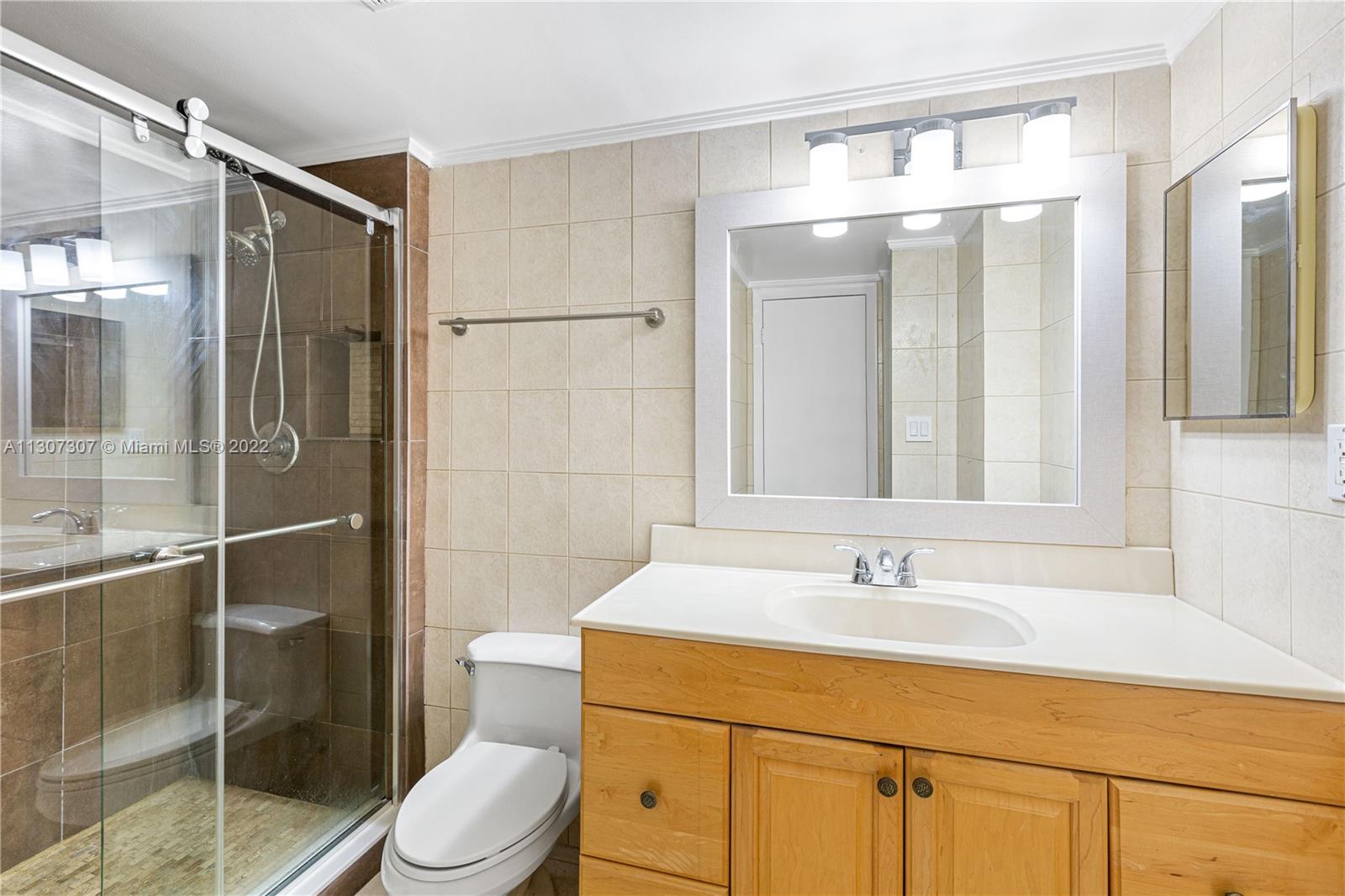 BRAVURA I CONDO - Residential Lease