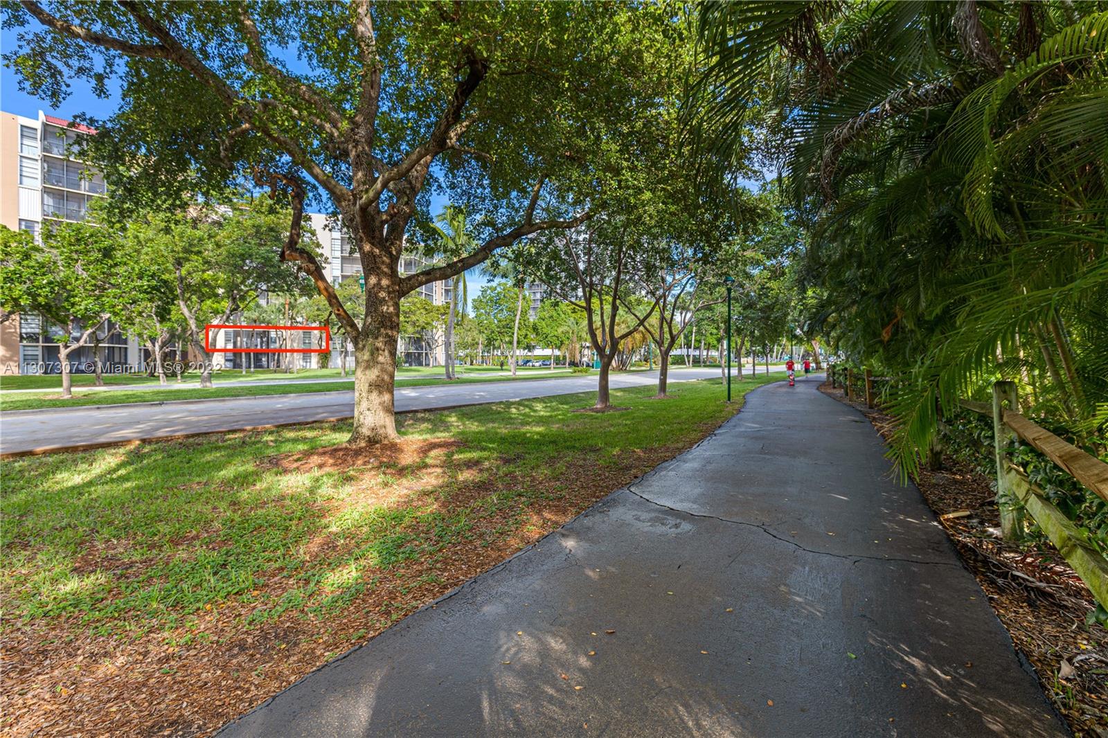 BRAVURA I CONDO - Residential Lease