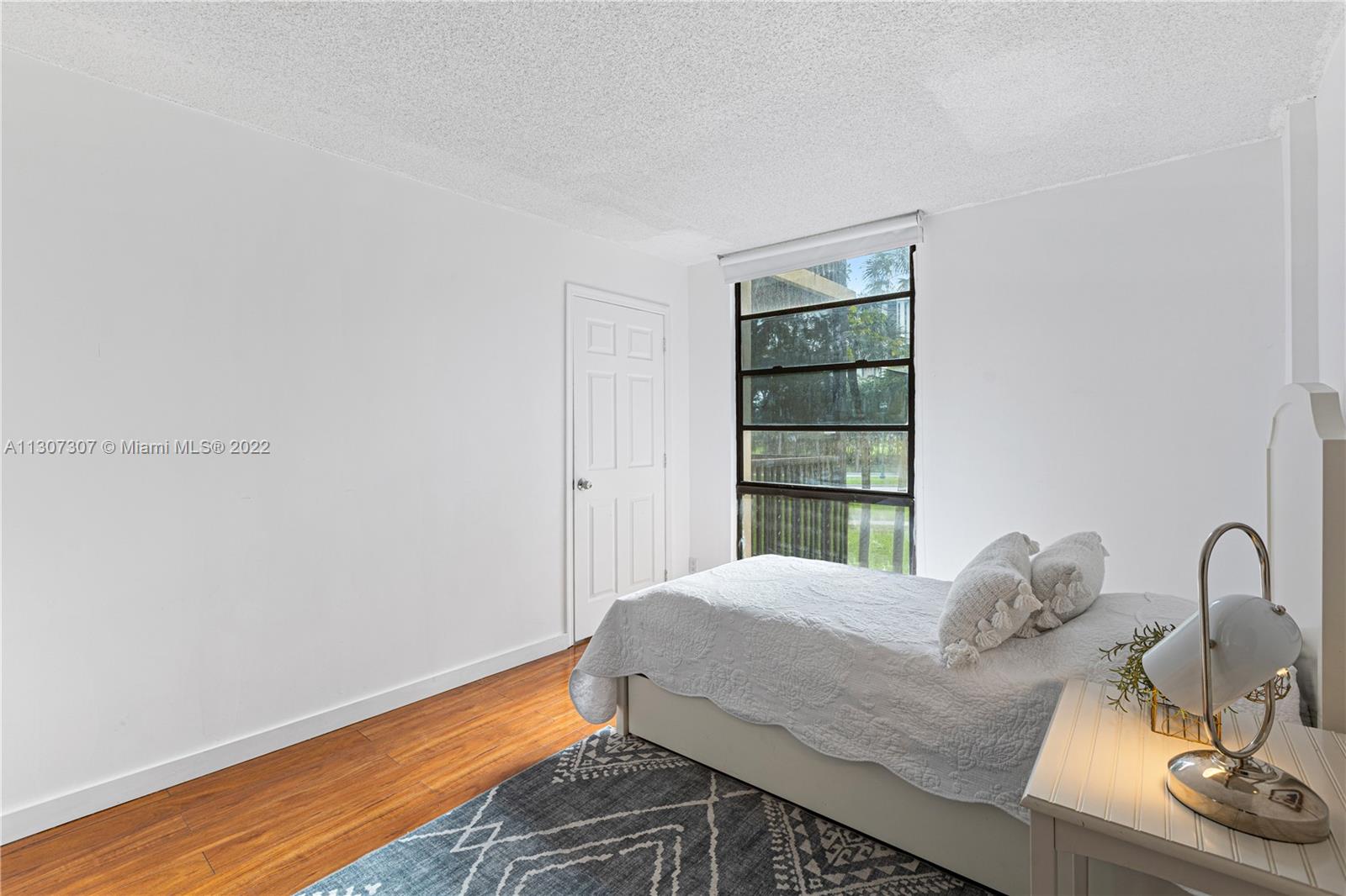 BRAVURA I CONDO - Residential Lease
