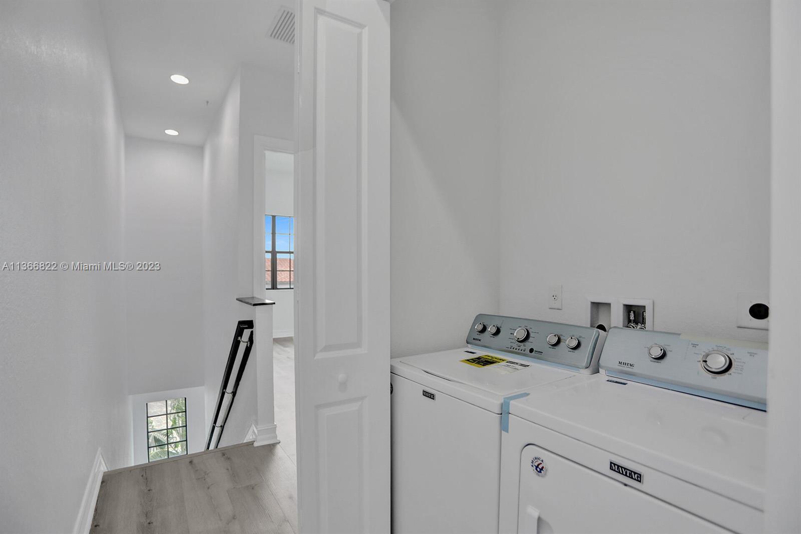PEMBROKE LAKES SOUTH - Residential Lease
