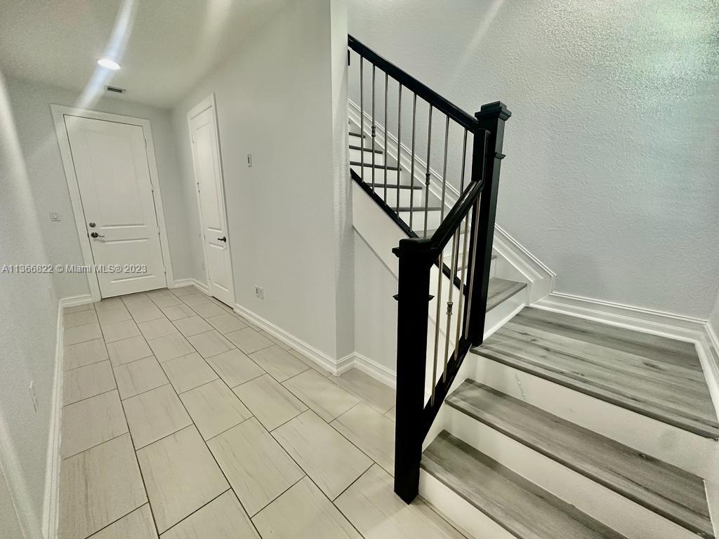 PEMBROKE LAKES SOUTH - Residential Lease