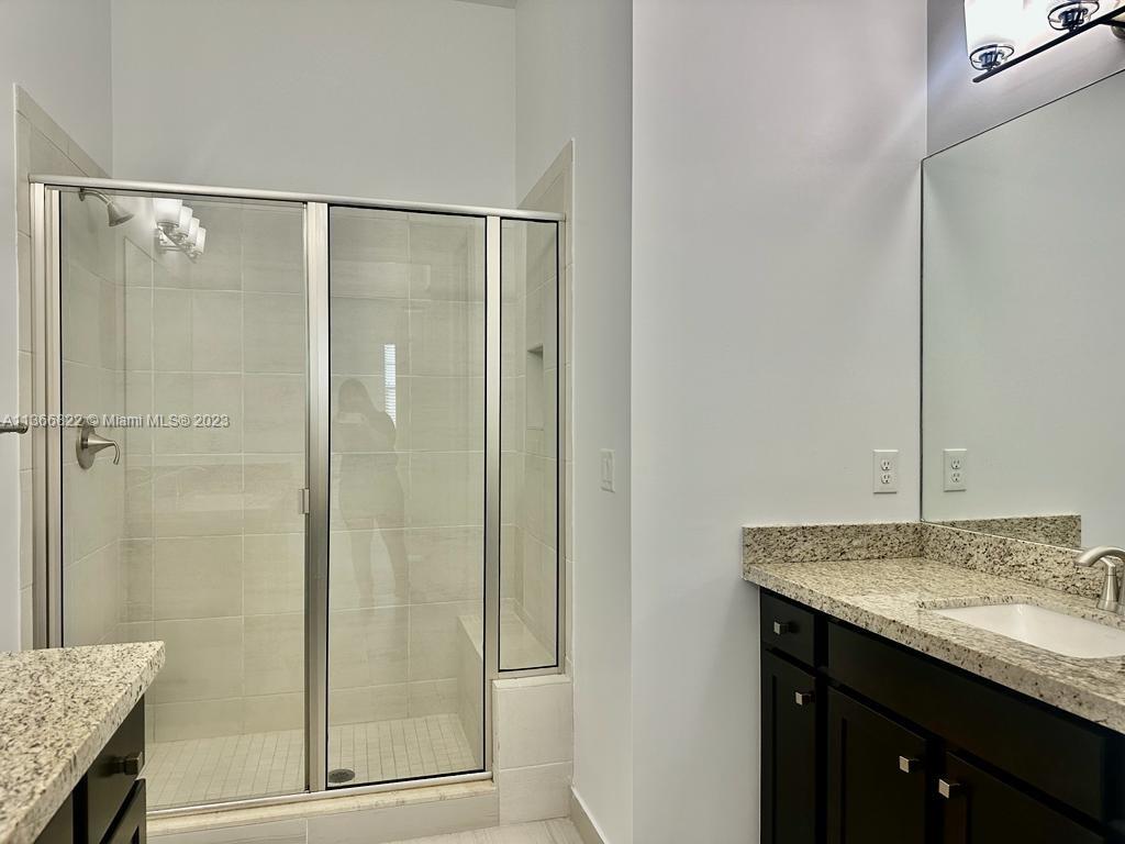 PEMBROKE LAKES SOUTH - Residential Lease