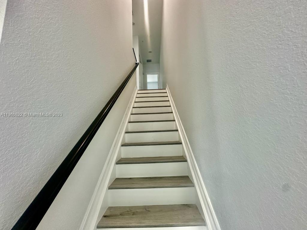PEMBROKE LAKES SOUTH - Residential Lease