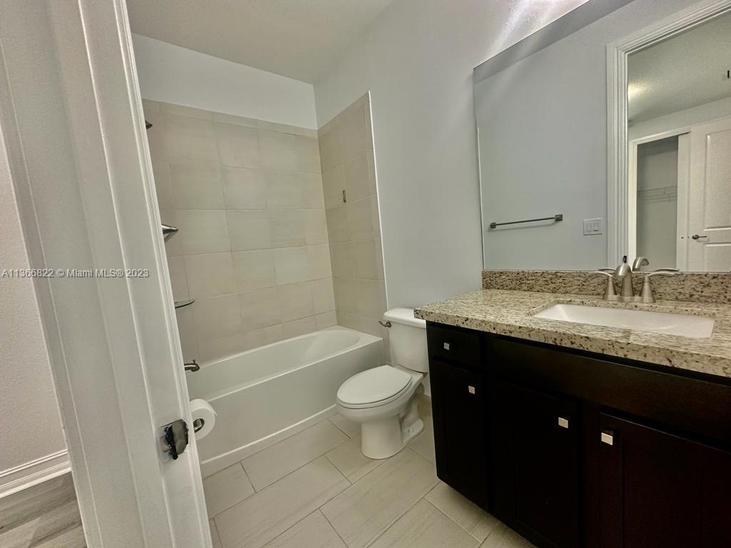 PEMBROKE LAKES SOUTH - Residential Lease