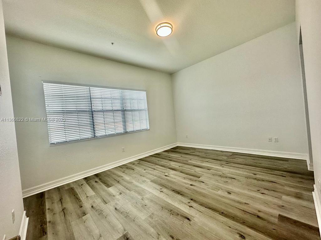 PEMBROKE LAKES SOUTH - Residential Lease