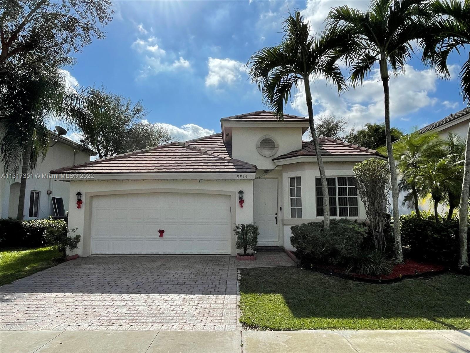 PRICE REDUCTION!!
3 BED 2 BATH MOVE-IN READY HOME W/ 2 CAR GARAGE IN THE DESIRABLE COMMUNITY OF NORMANDY PEMBROKE LAKES. IN CLOSE PROXIMITY TO HOLLYWOOD BEACH, HARDROCK STADIUM, SHOPS, RESTAURANTS, HOME DEPOT, & GREAT SCHOOLS. CENTRALIZED TO FREEWAYS: TURNPIKE, I-75 & PALMETTO. PROPERTY IS BEAUTIFULLY FINISHED W/ CROWN MOLDING, KNOCK-DOWN TEXTURED WALLS & CEILINGS, TIFFANY LAMPS, TILE FLOORING, & CEILING UP-LIGHTS THROUGHOUT. EQUIPPED W/ WOOD KITCHEN CABINETS W/BOOKSHELF & TOP-OF-THE-LINE QUARTZ COUNTERTOPS & BACKSPLASH. ALL WINDOWS COME W/HURRICANE PANELS. AN IMPACT SLIDING DOOR. BRICK PAVER DRIVEWAY & SCREENED-IN PATIO, PERFECT FOR RELAXING OR ENTERTAINING OUTSIDE. MASTER BEDROOM HAS A TRAY CEILING & SMALL CONCRETE STEP-OUT AREA FOR A SECONDARY PATIO. BANANA & MANGO FRUIT TREES ON PROP.