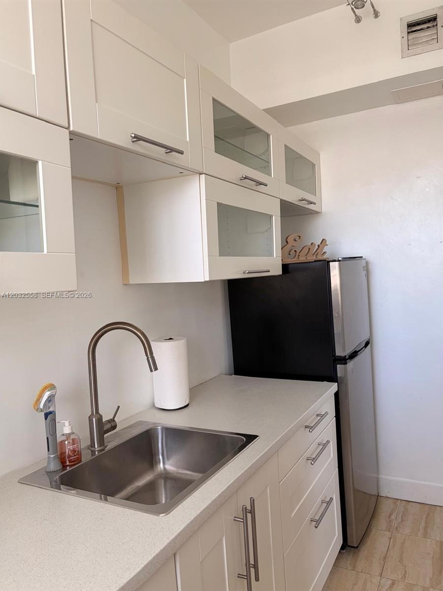 THE ESPLANADE BEACH CONDO - Residential Lease