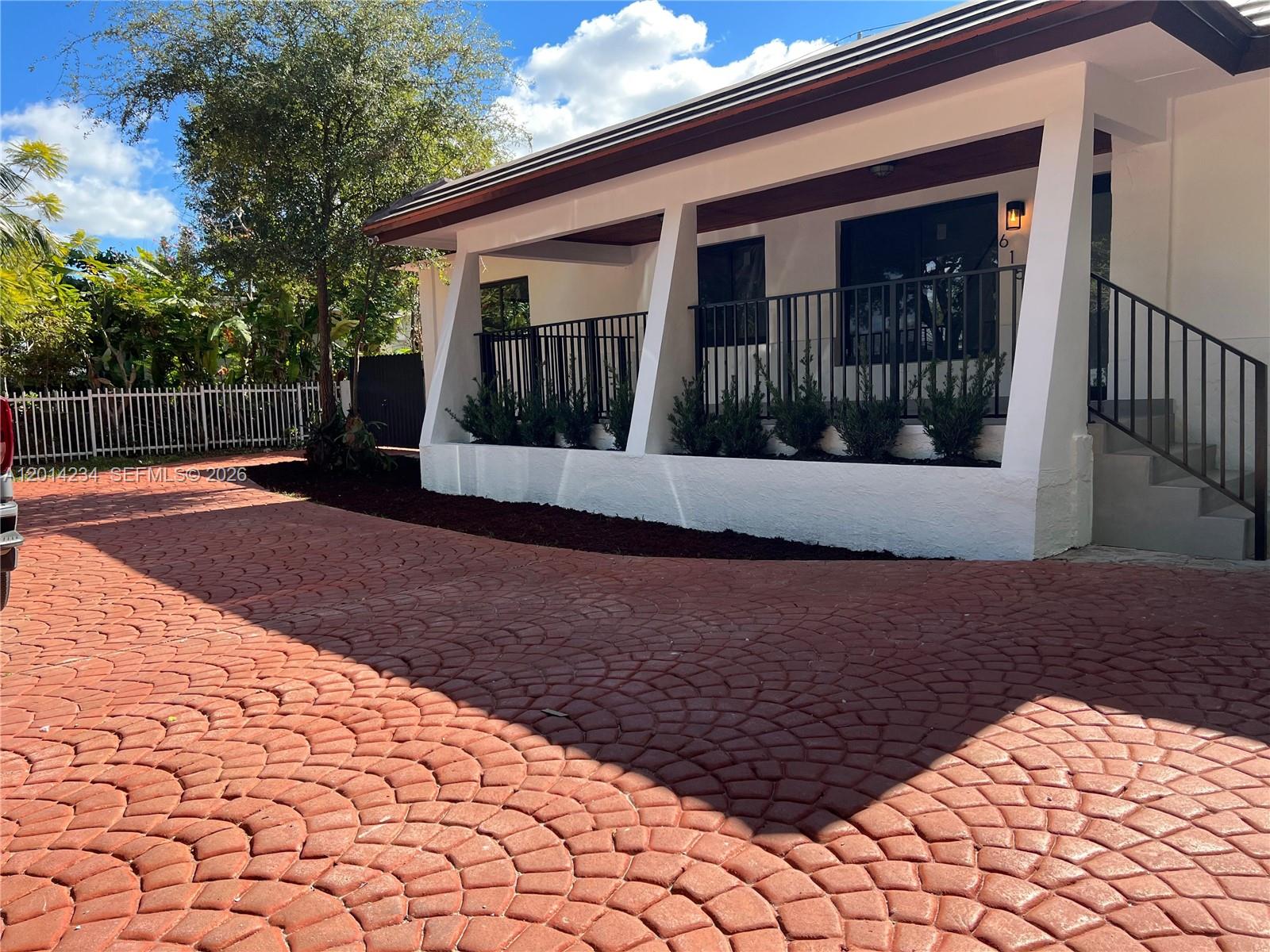 CALVERT MANORS - Residential