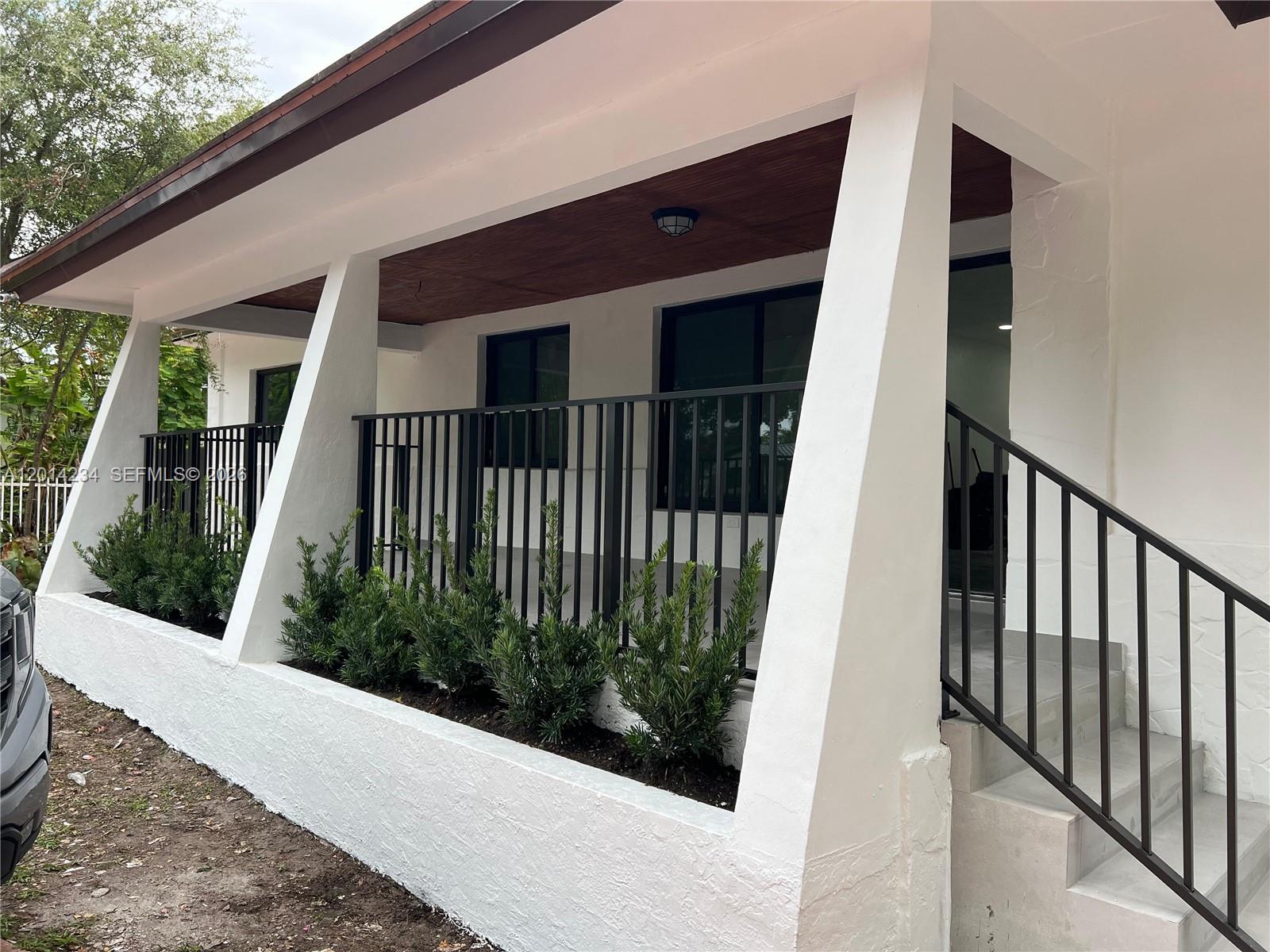 CALVERT MANORS - Residential