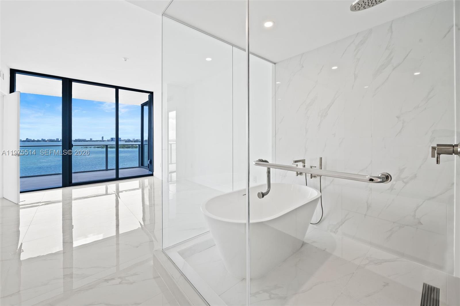 ARIA RESERVE SOUTH - Residential
