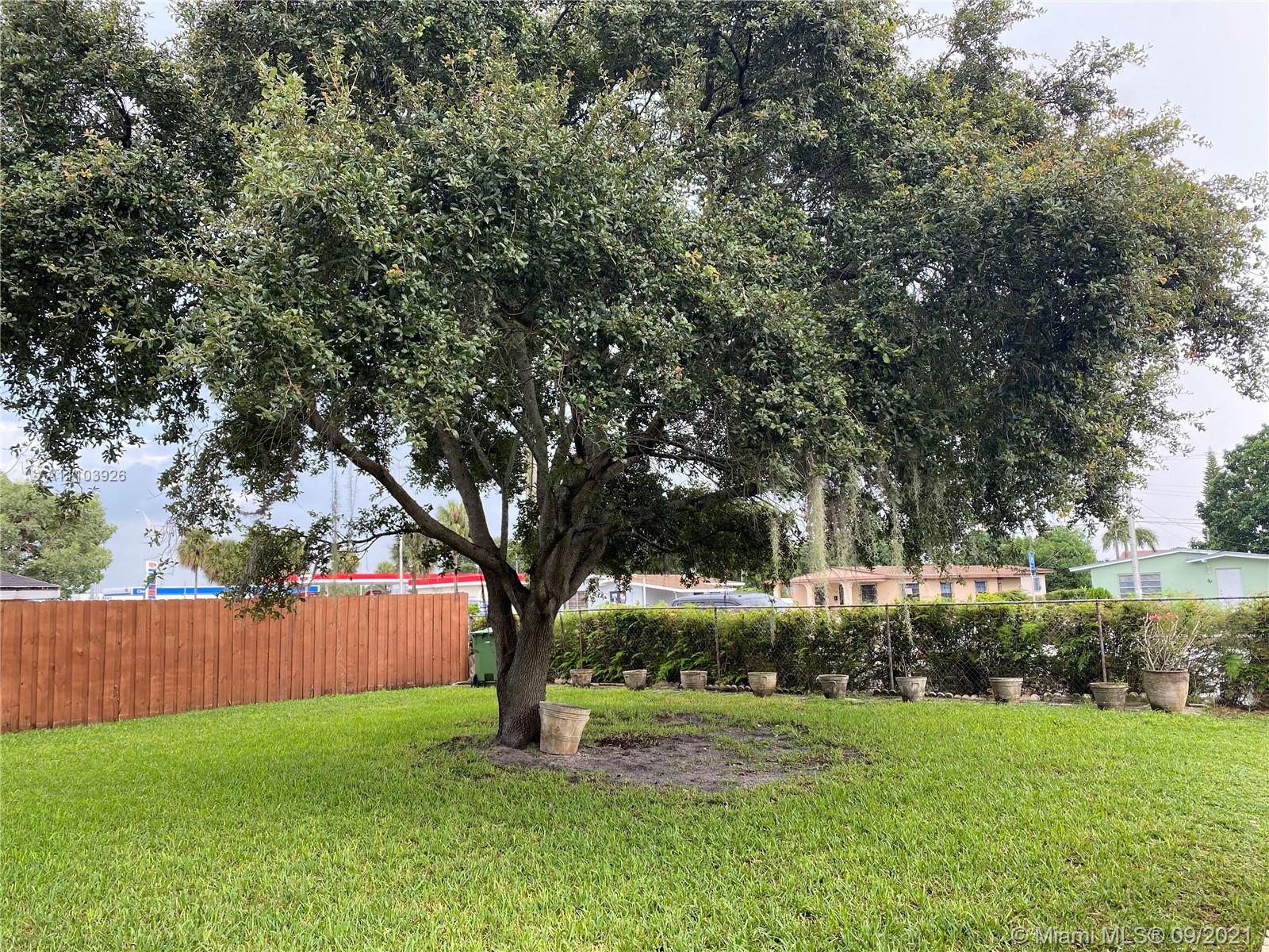 ESSEX VILLAGE-THIRD ADDIT - Residential