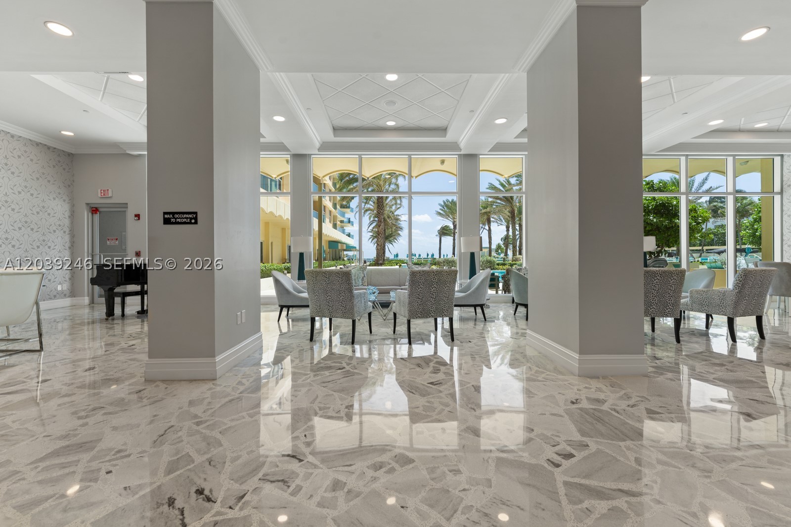 WAVE CONDO - Residential