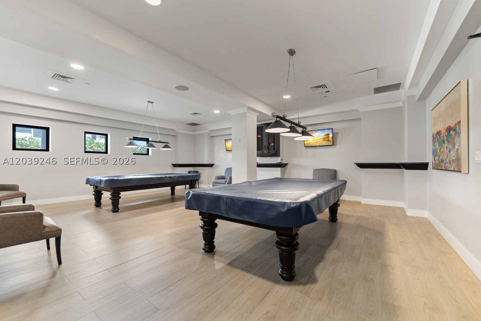 WAVE CONDO - Residential