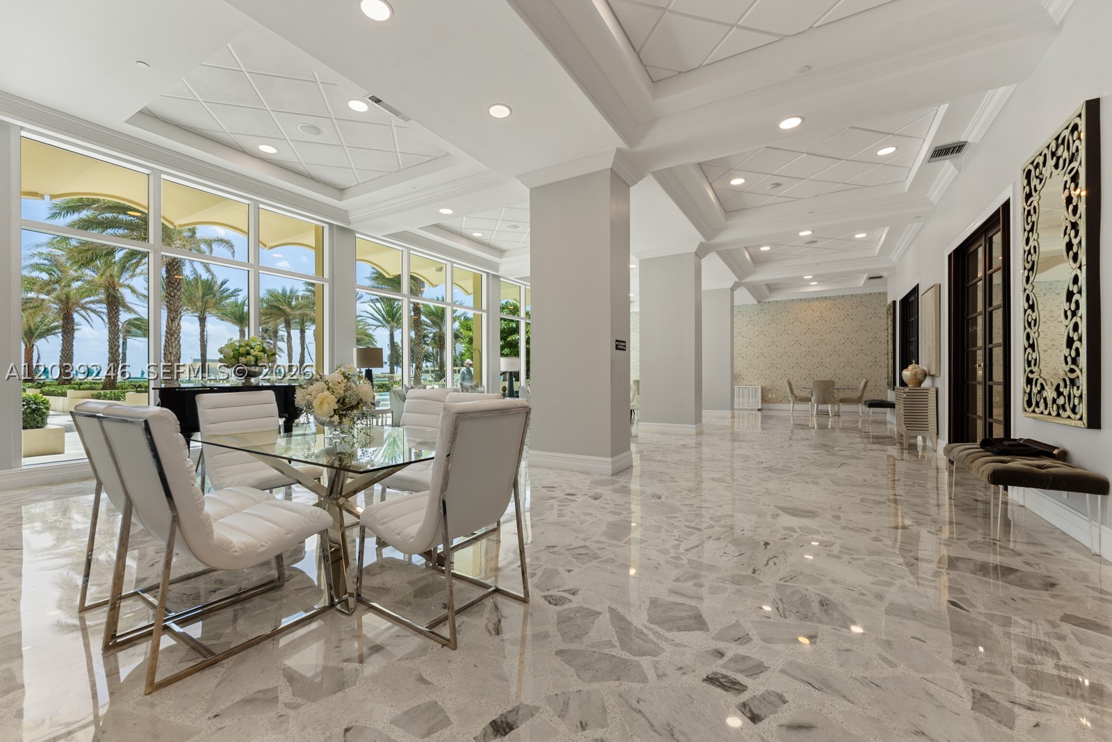WAVE CONDO - Residential