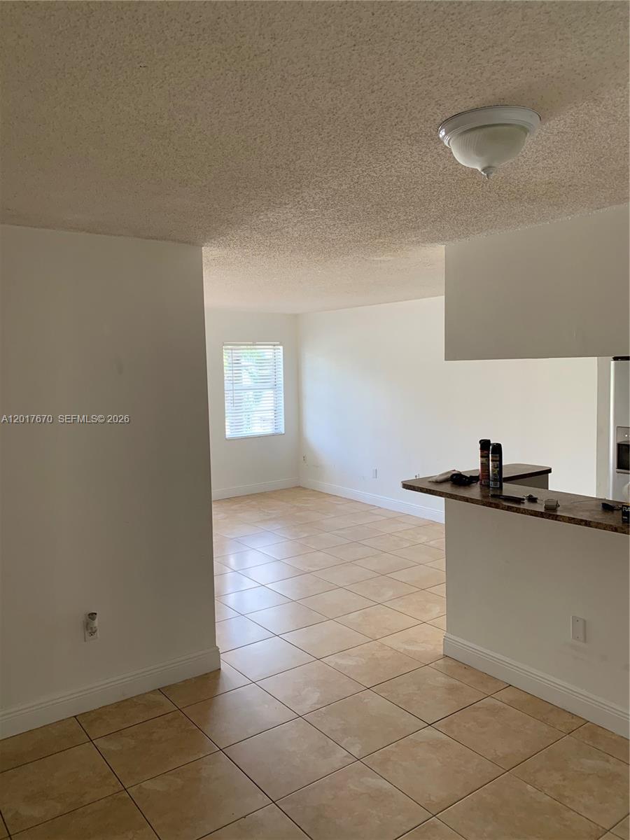 SEGOVIA CONDO - Residential