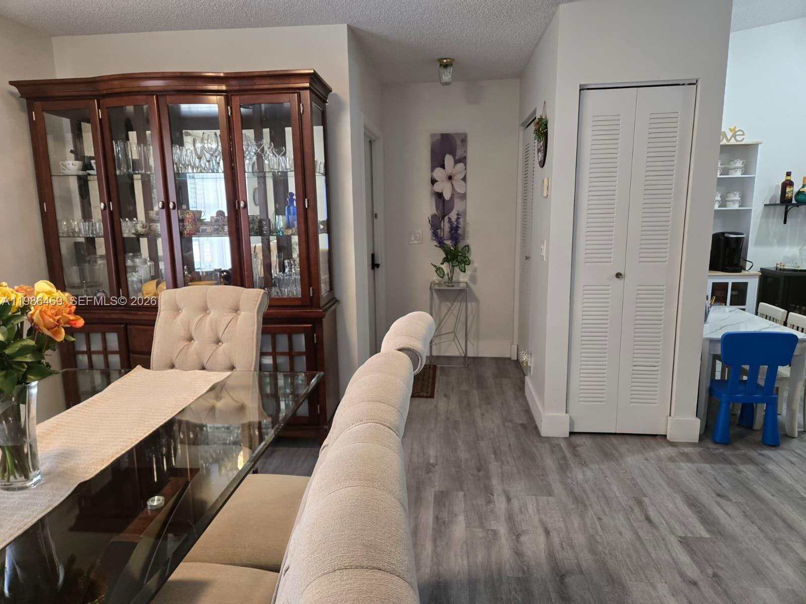 OAKWOOD II - Residential