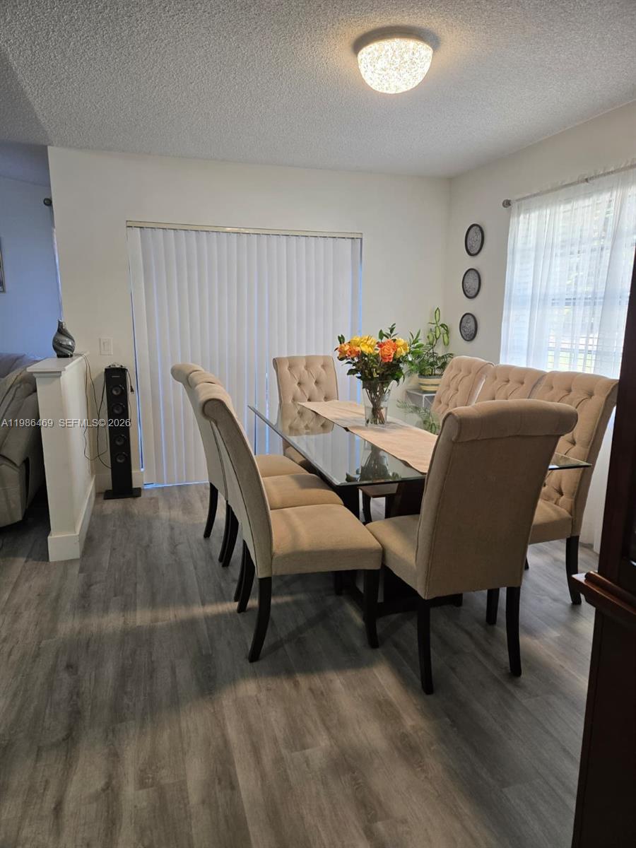 OAKWOOD II - Residential