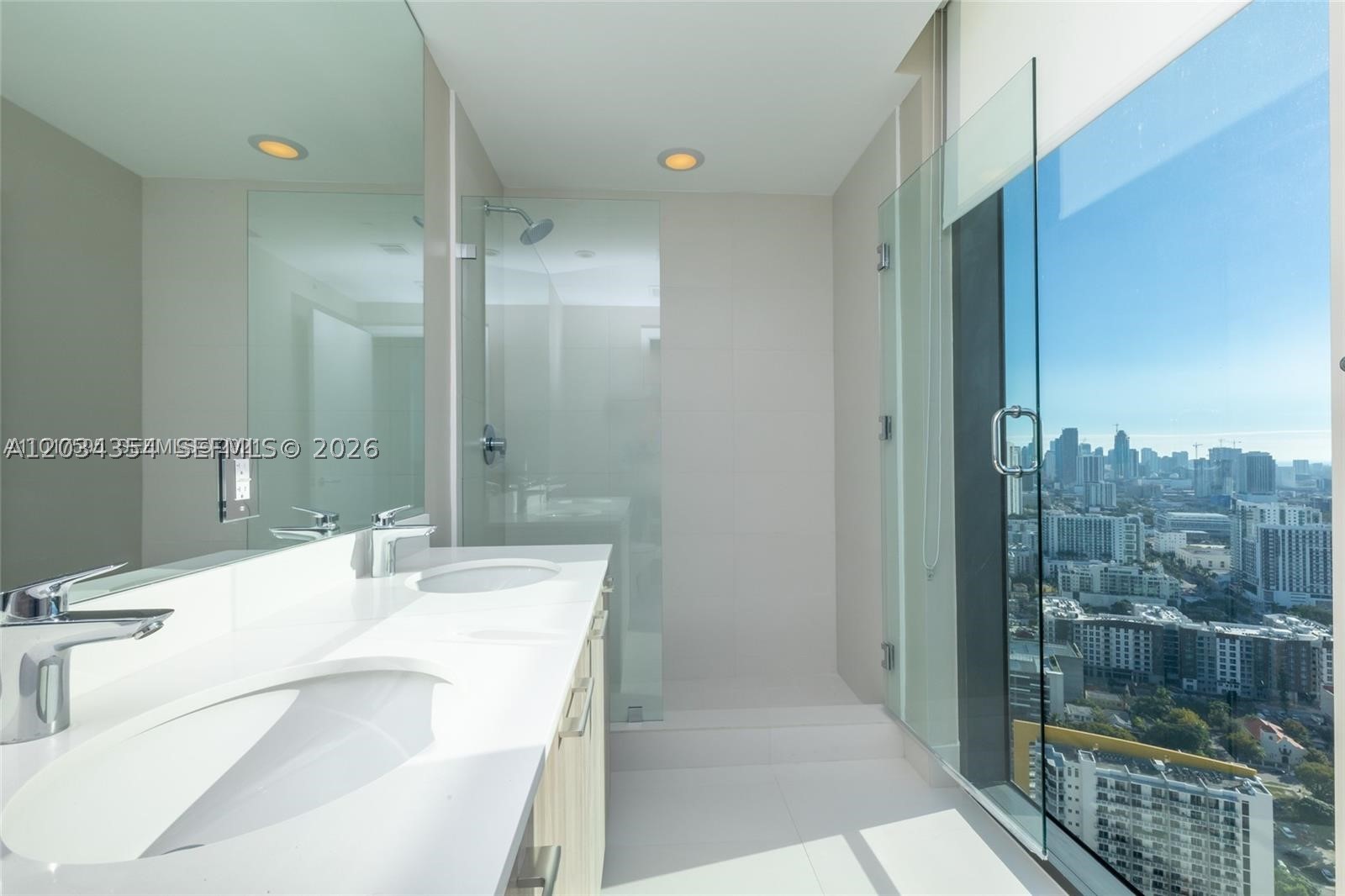 PARAISO BAYVIEWS CONDO - Residential Lease
