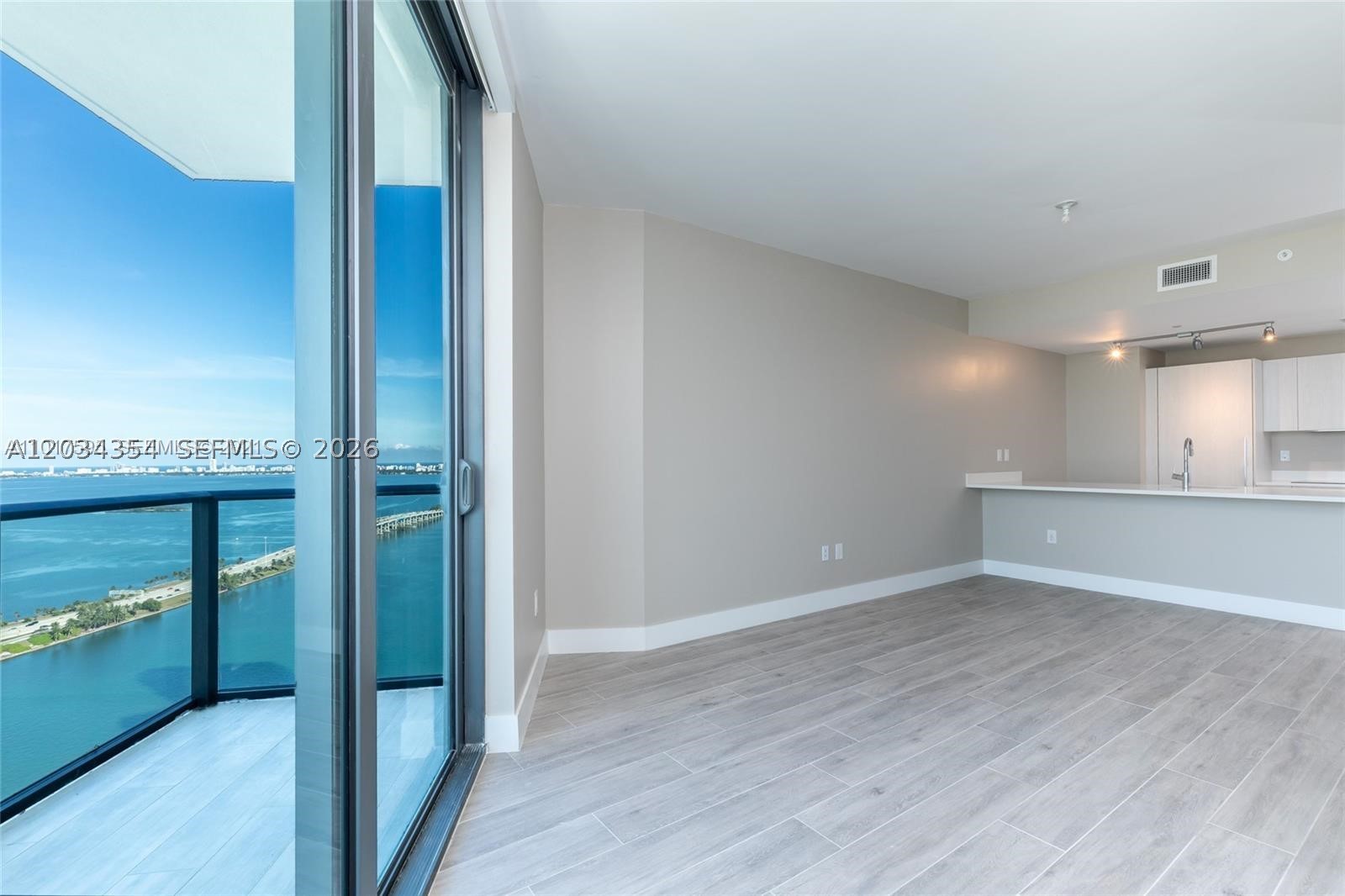 PARAISO BAYVIEWS CONDO - Residential Lease