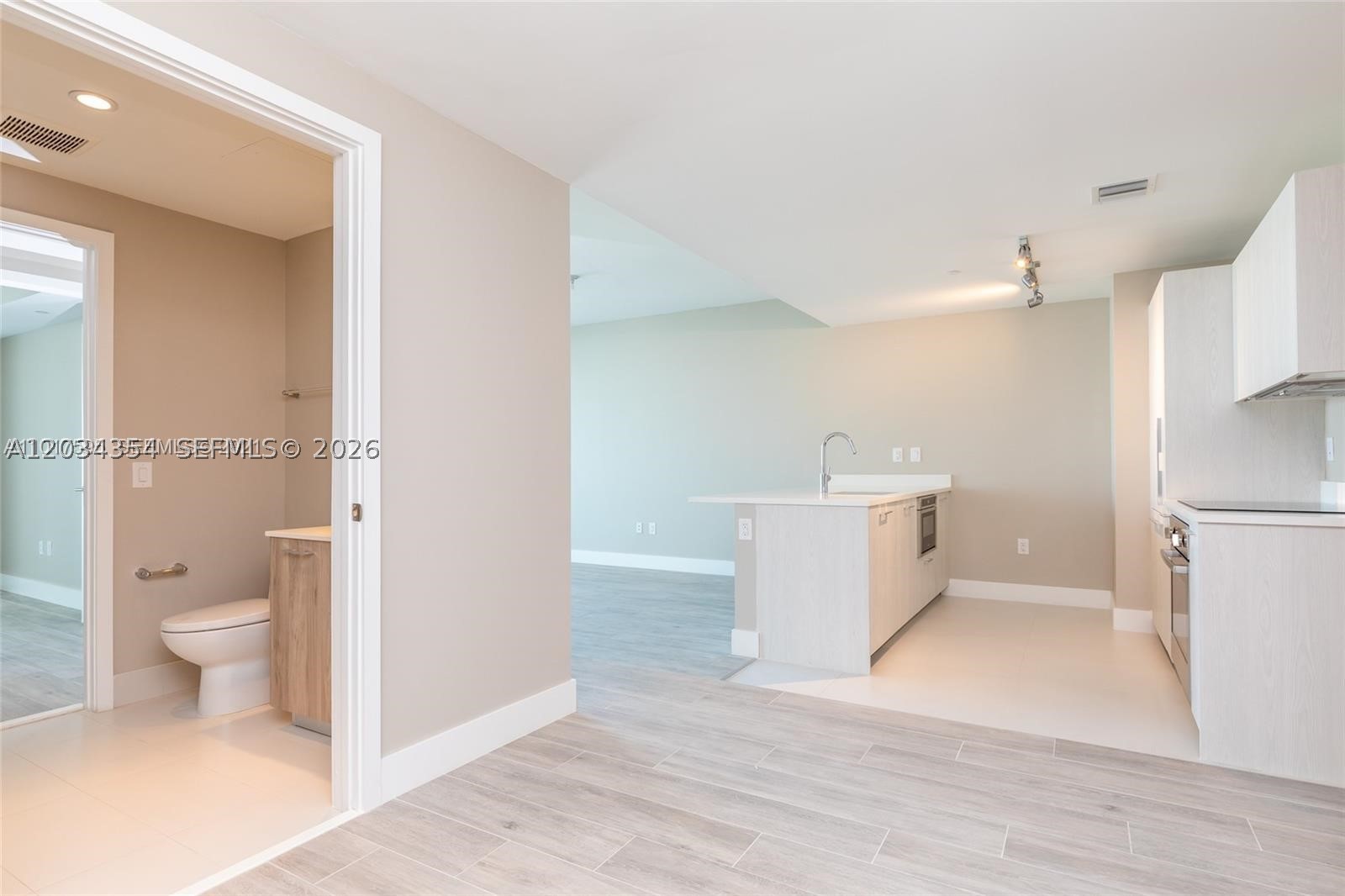 PARAISO BAYVIEWS CONDO - Residential Lease
