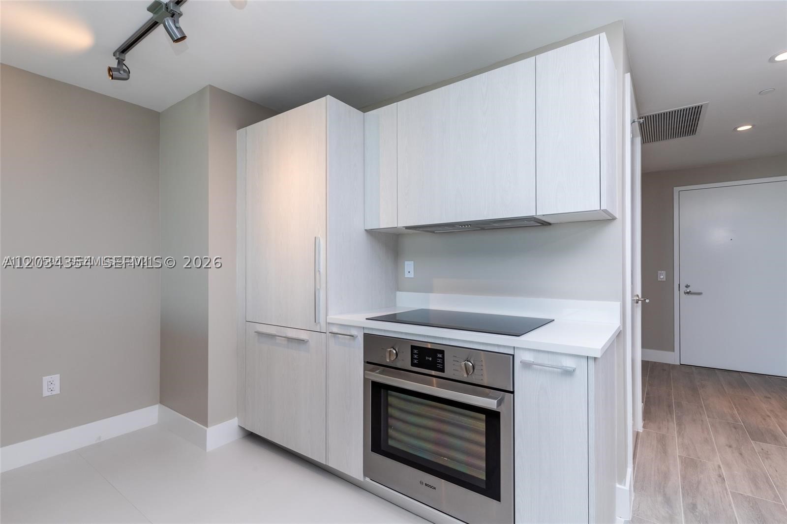 PARAISO BAYVIEWS CONDO - Residential Lease