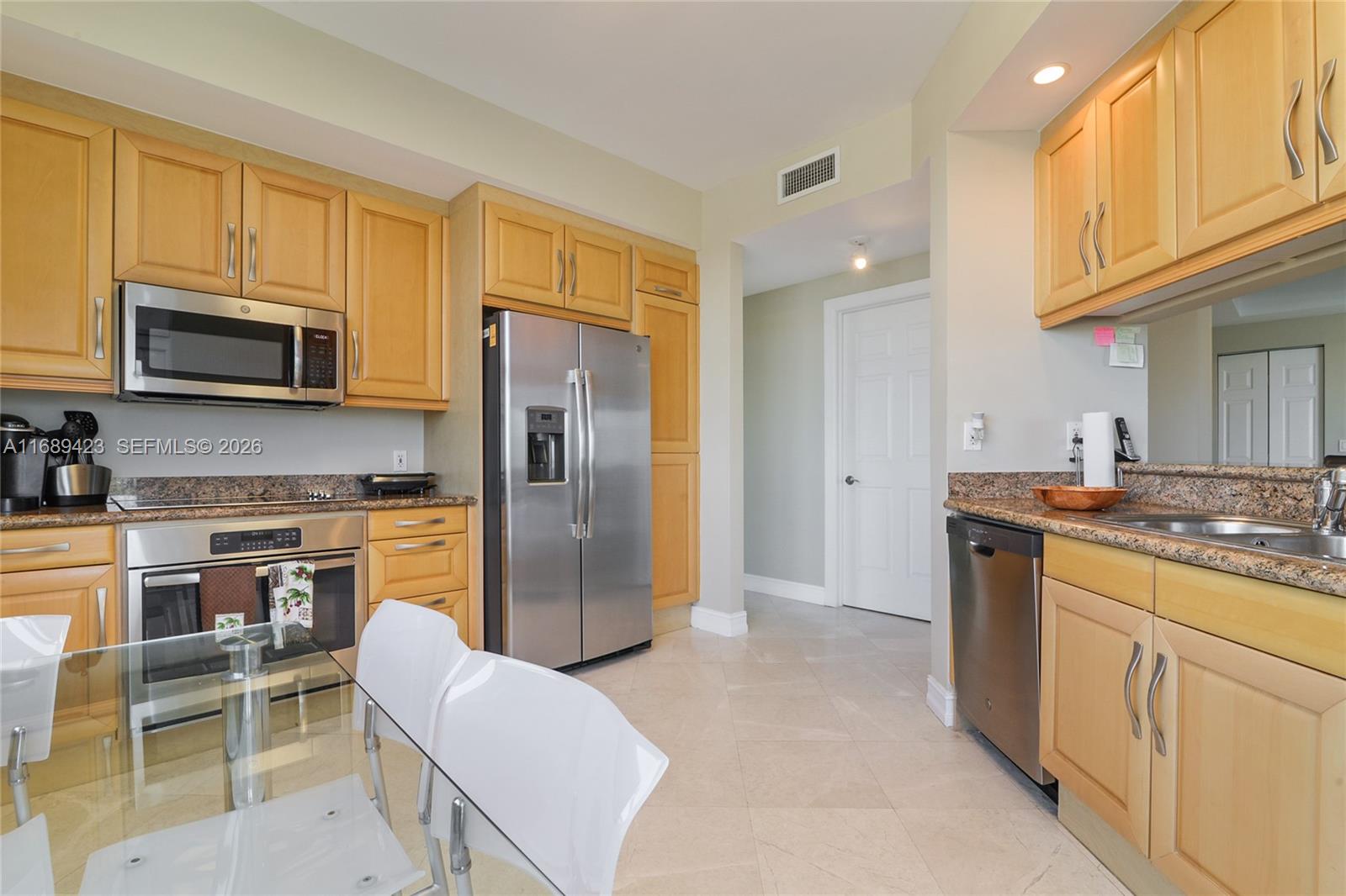 CARROLL WALK CONDO - Residential