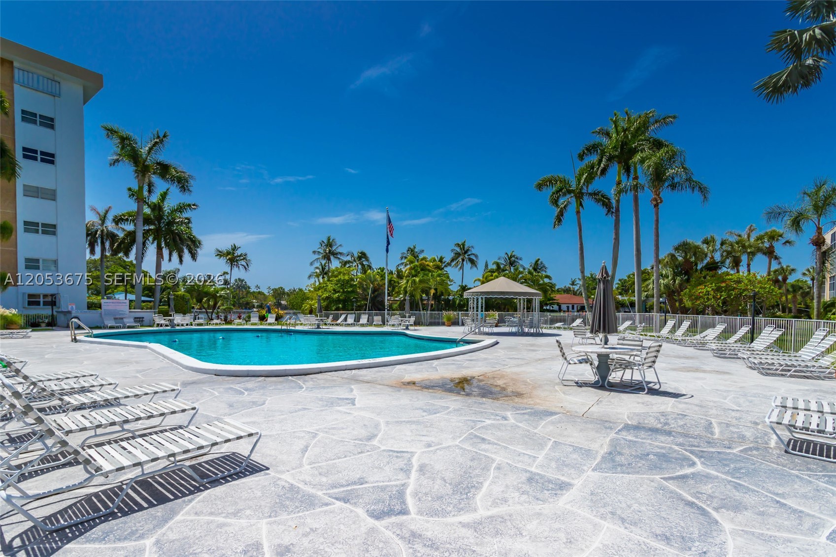 RIVER SHORES CONDO - Residential