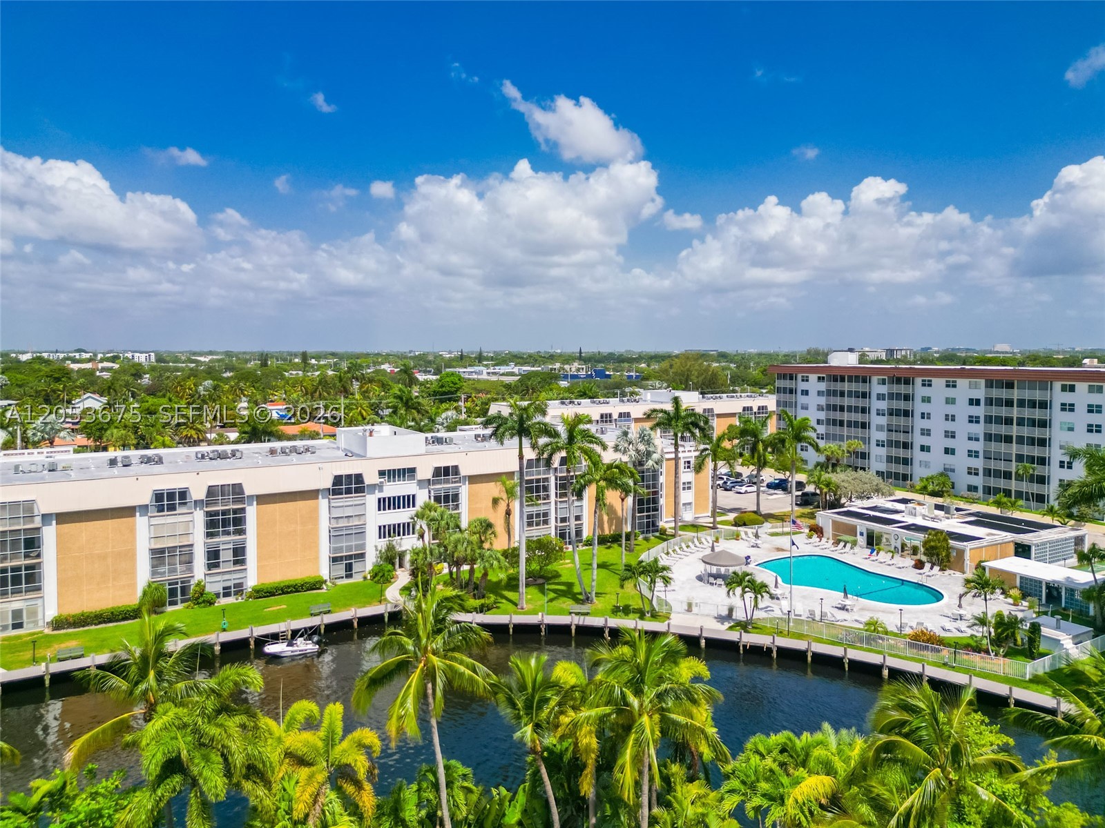 RIVER SHORES CONDO - Residential