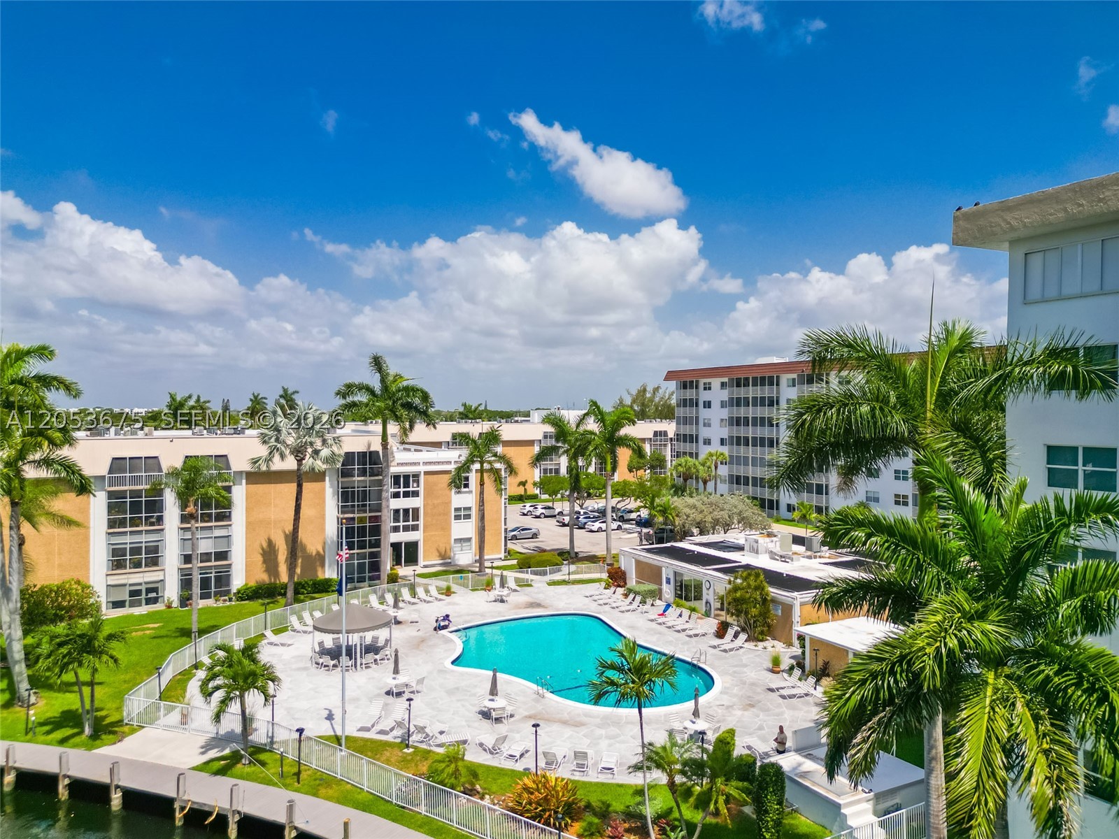 RIVER SHORES CONDO - Residential
