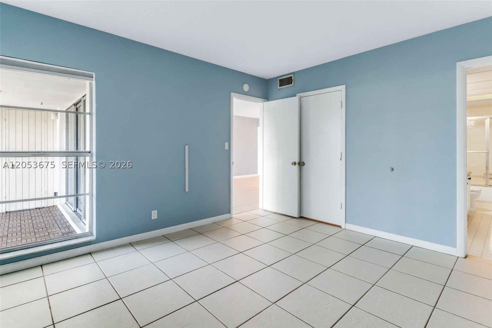 RIVER SHORES CONDO - Residential